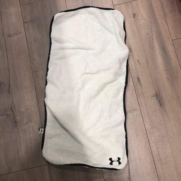 under armour towel